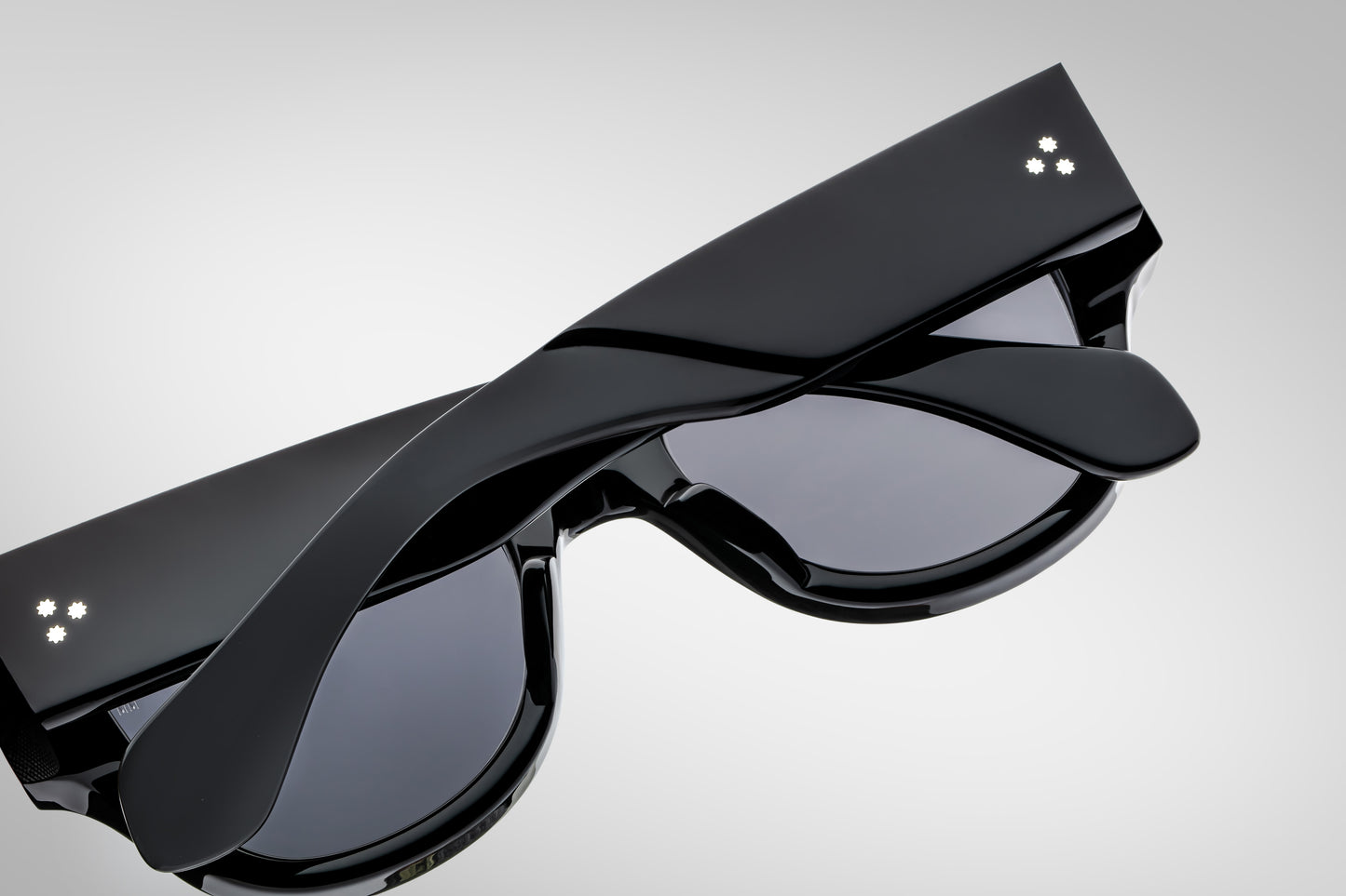 Jacques Marie Mage Chelsea in Black